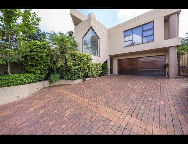 3 BEDROOM HOUSE TO LET IN LONEHILL